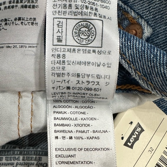 Levi’s 501 Distressed High Rise Denim Shorts - Picture 8 of 8